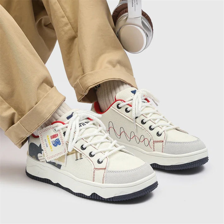 City Vibe Low Sneakers     - VONVEX