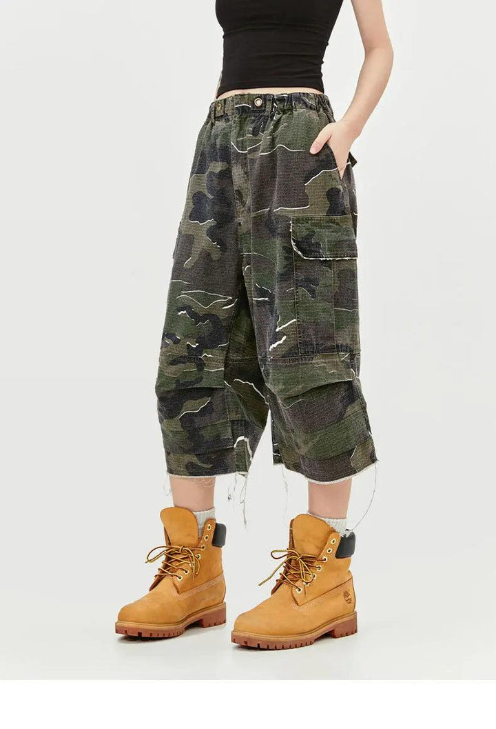 Green Camouflage Workwear Shorts     - VONVEX